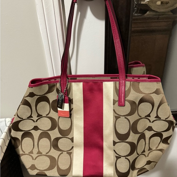 Coach Handbag - Picture 1 of 2